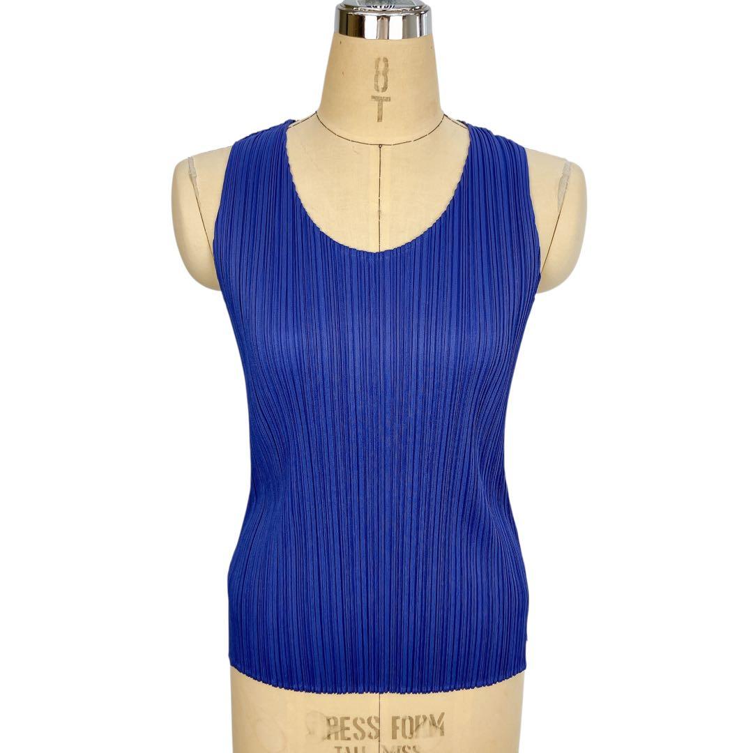 マカ52 超美品 プリーツプリーズ トップス ノースリーブ ブルー
