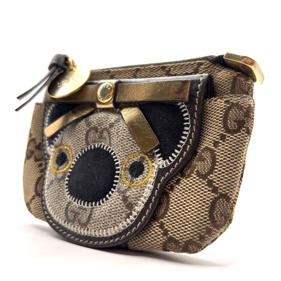 グッチ ケース グッチョリ GGキャンバス パグ 犬 リボン チャーム