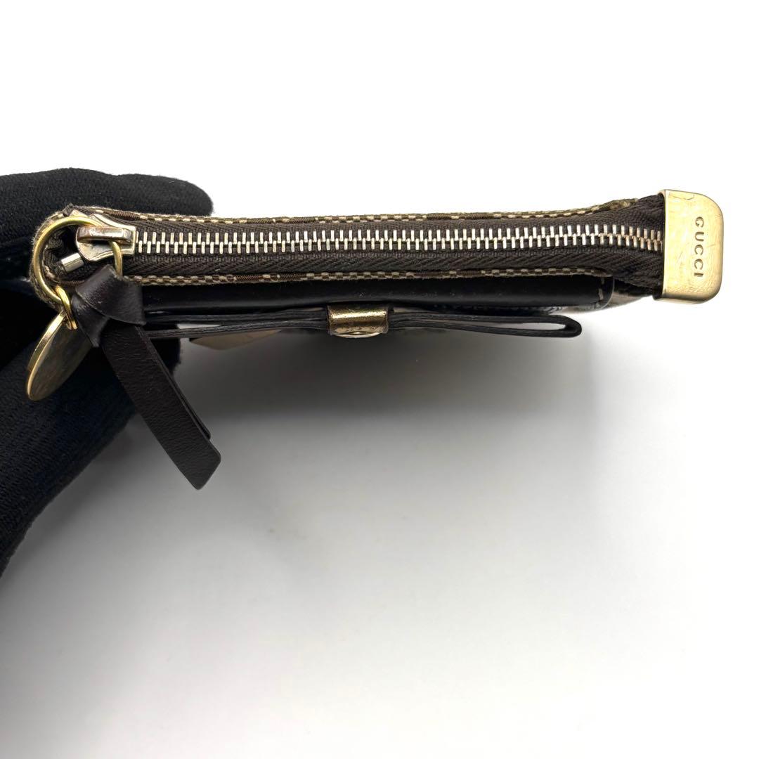 グッチ ケース グッチョリ GGキャンバス パグ 犬 リボン チャーム