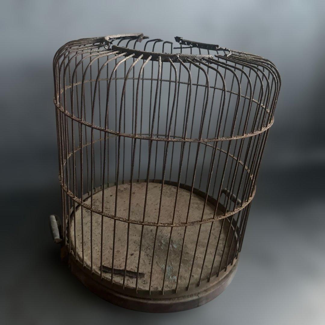 ヴィンテージ　ジャンクガーデンなど！古い金属製の鳥かご ドライフラワー飾りに！