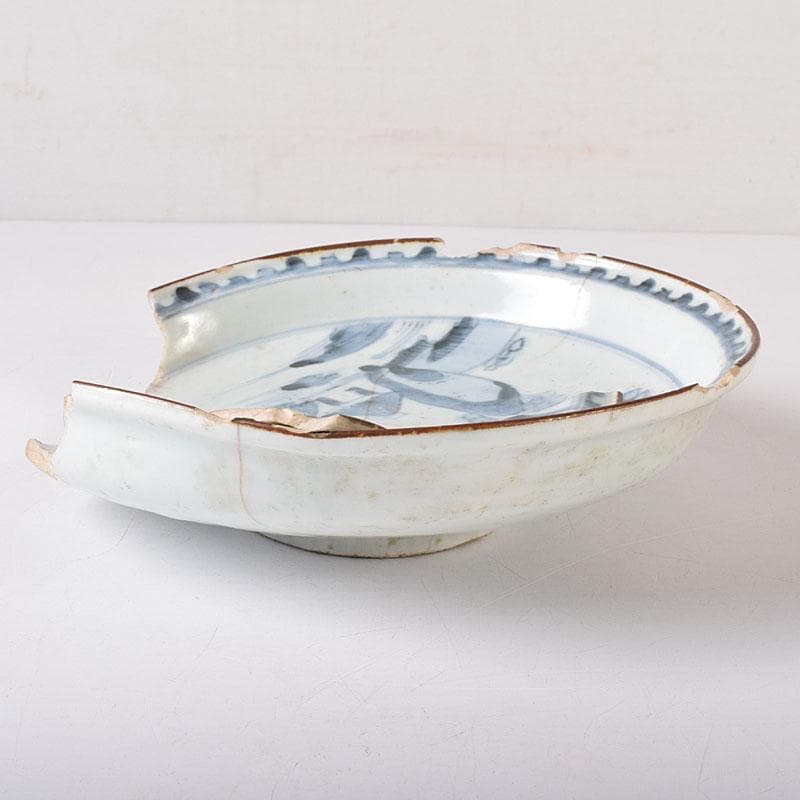 hn　初期伊万里　発掘陶片　参考品　染付山水文皿　M　R8319