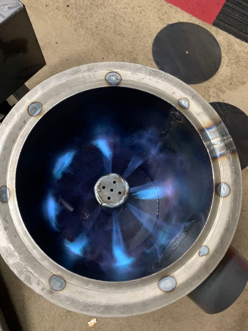 廃油ストーブ 煙突アダプタ付き80mm、100mm,106mm煙突使えます。