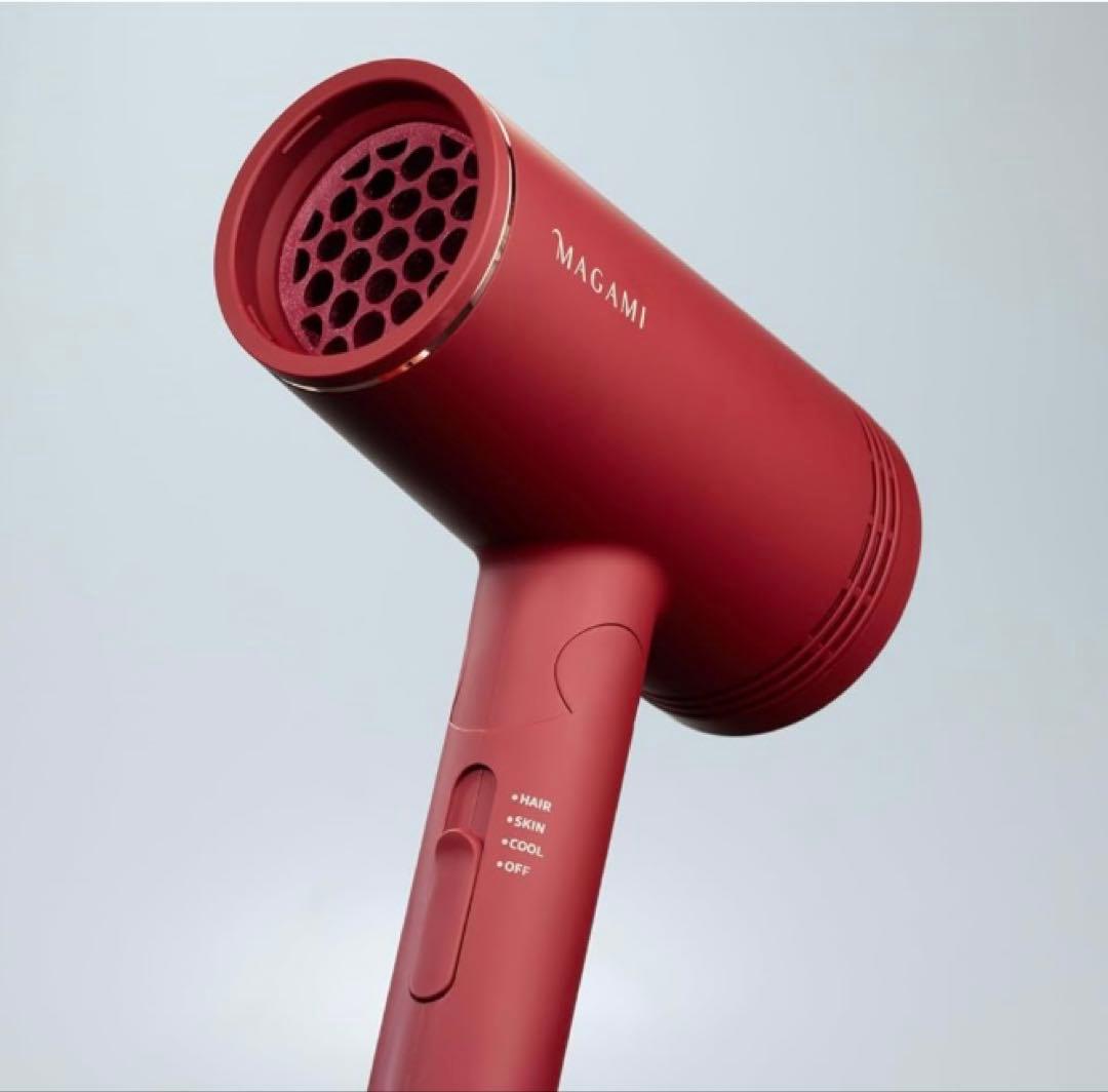【ラスト1台】MAGAMI ヘアドライヤー レッド　新品未開封