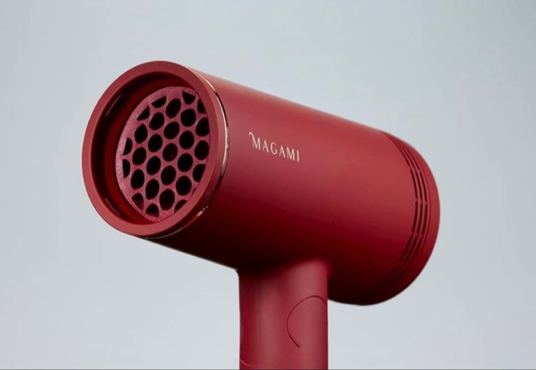 【ラスト1台】MAGAMI ヘアドライヤー レッド　新品未開封