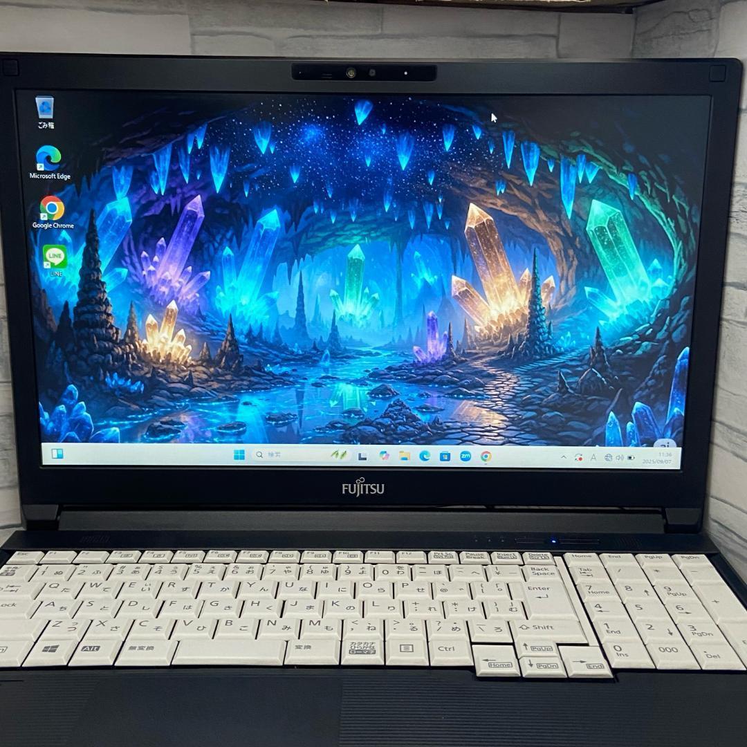 大画面 i5 第8世代 富士通 ノートPC Win11 Office2021