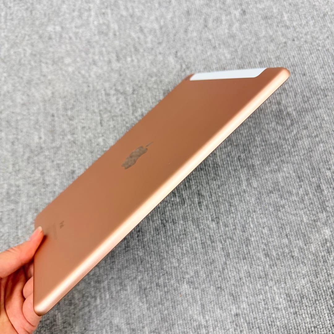 美品 iPad 第6世代2018 32GB Wi-Fi + Cellular