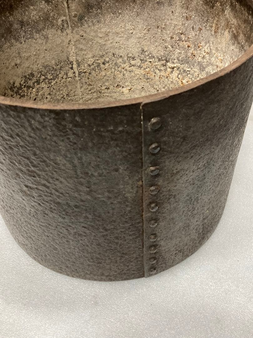 K)希少　時代物　レトロ　金塗り　火鉢　炭盆　鉄製　金属工芸　骨董品　古美術