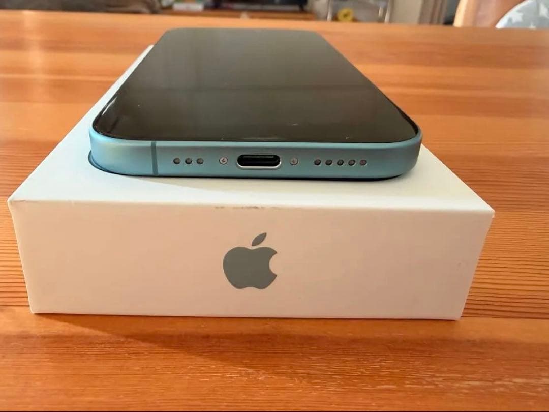 【美品】iPhone16 128GB ティール SIMフリーバッテリー100%