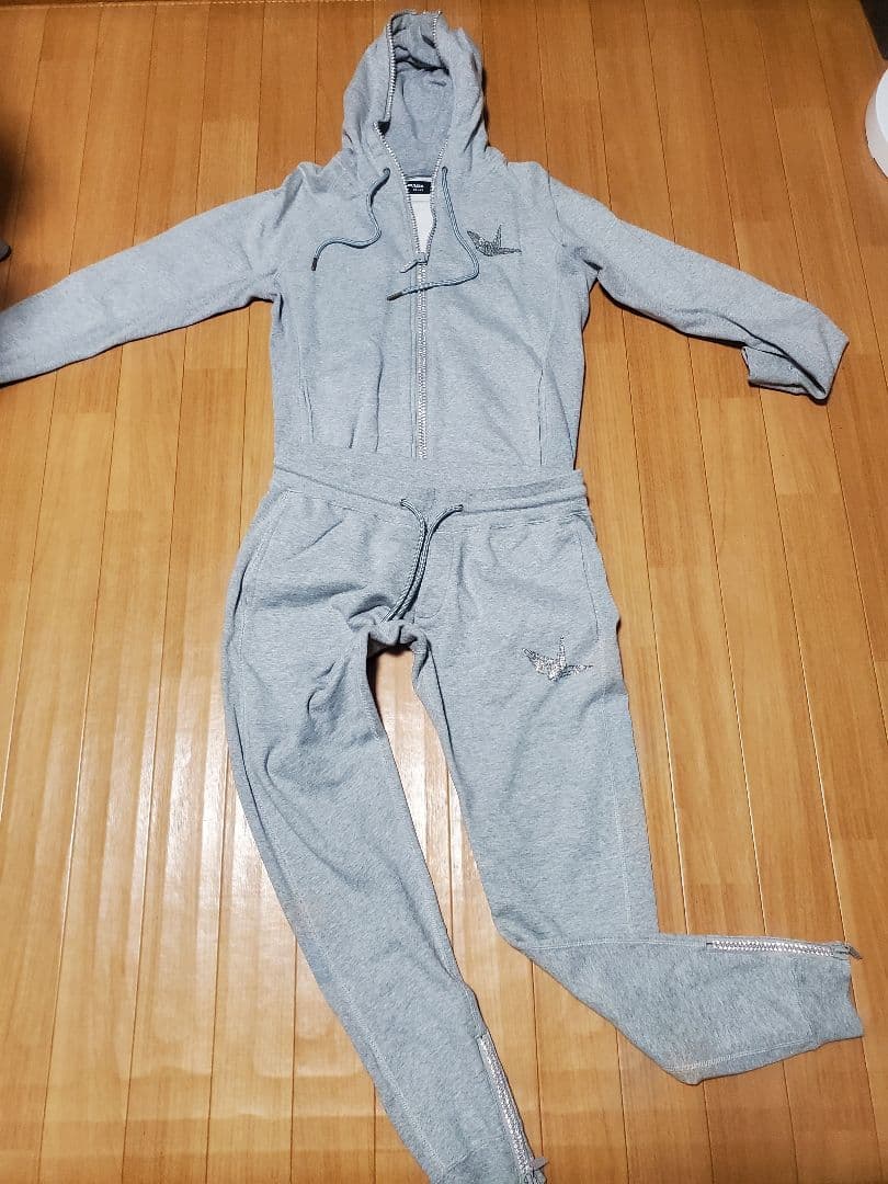 1PIU1UGUALE3 RELAX XLサイズ グレー セットアップ