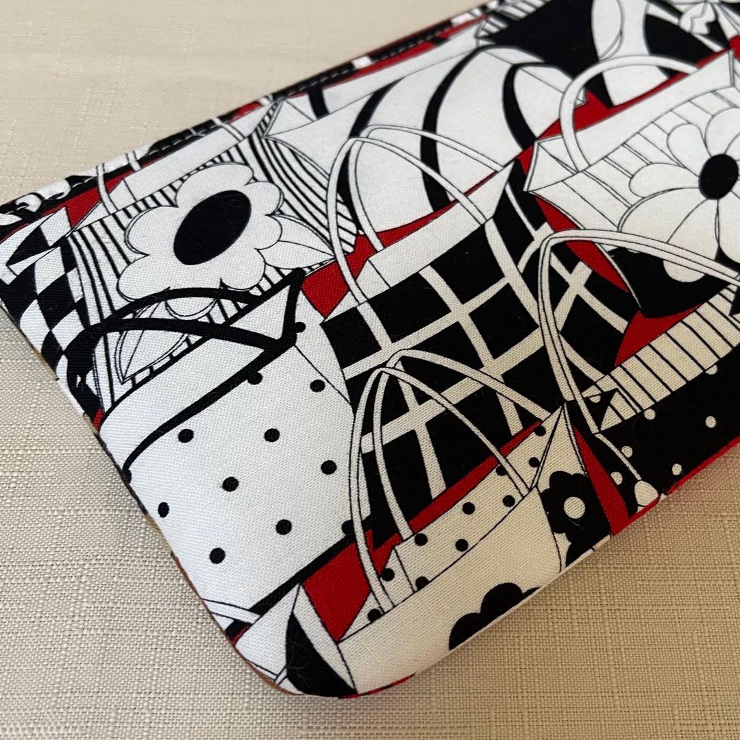 ♡20㎝ファスナーポーチ♡ハンドメイド　ロラライハリス