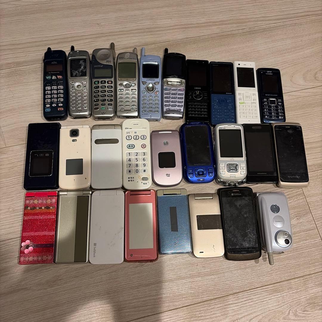 携帯電話　ガラケー　27点　まとめ売り　ジャンク品