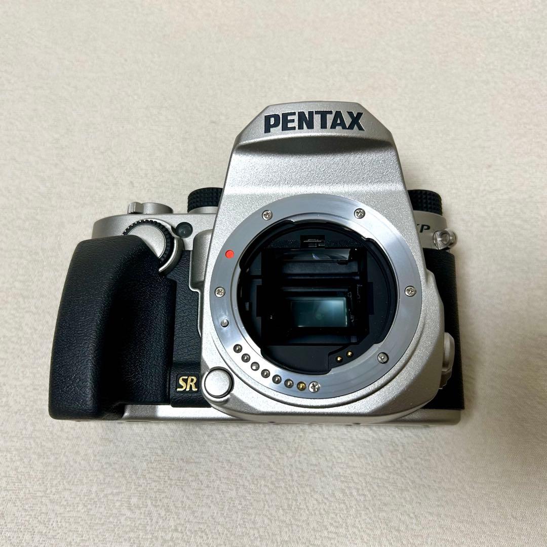 【状態良好】PENTAX KP ミラーレスカメラ 本体とレンズ付き