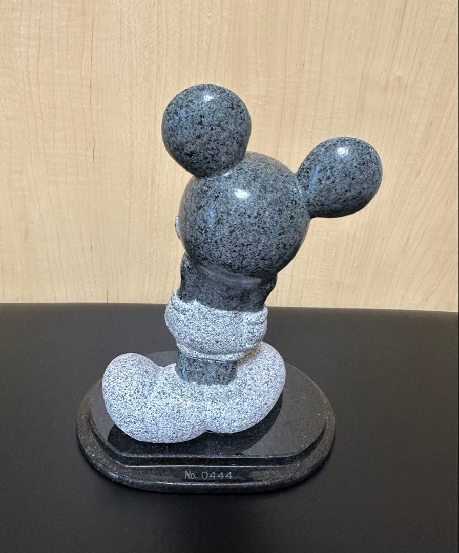 激レア！　ミッキーマウス 石製立像 No.0444