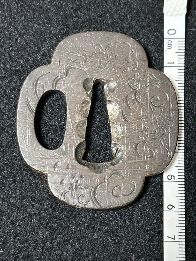 古美術　時代　雲龍文彫刀鍔　古刀剣装具　時代物 小鍔　9①