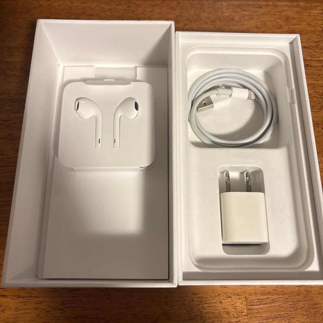 iPhone SE (第三世代) ミッドナイト 128GB 89%