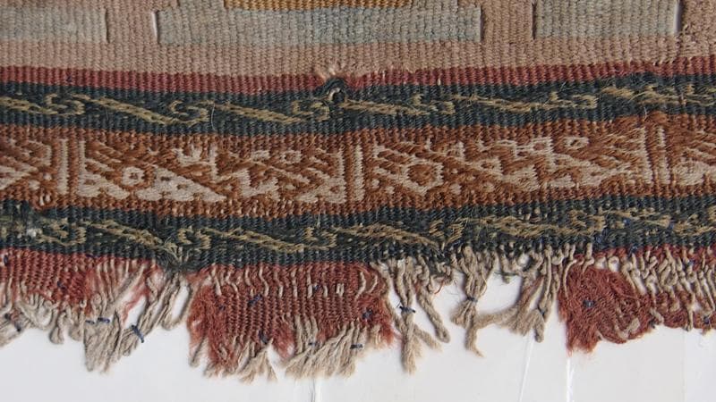 インカ帝国後期　アンデス中部、チャンカイ文化期の希少鳥紋様織裂　12～14世紀の