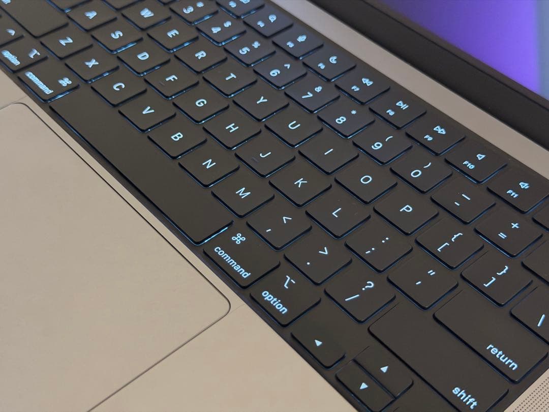 US 8TB 64GB M1 Max MacBook Pro 14スペースグレー