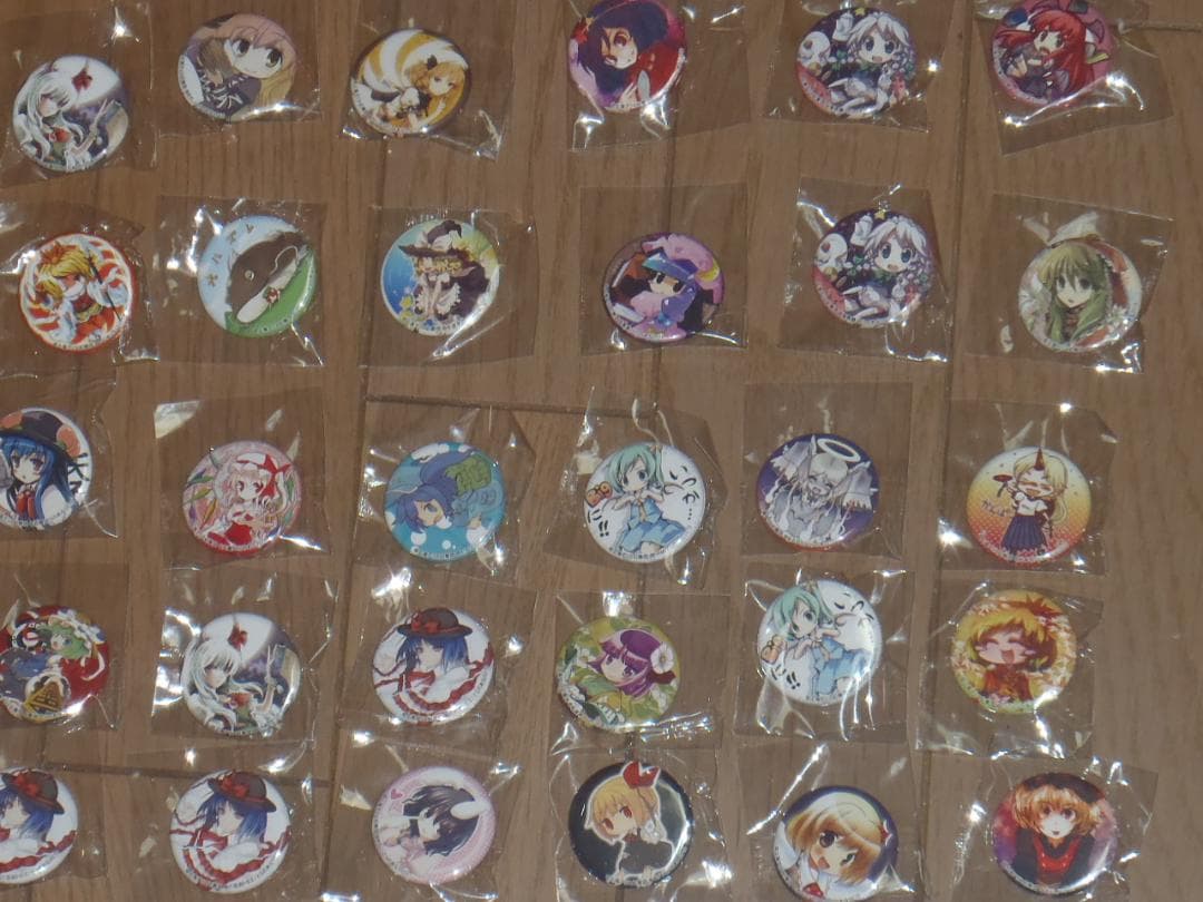 東方絢爛徽章　東方Project 缶バッジ　３２２個セット　未開封