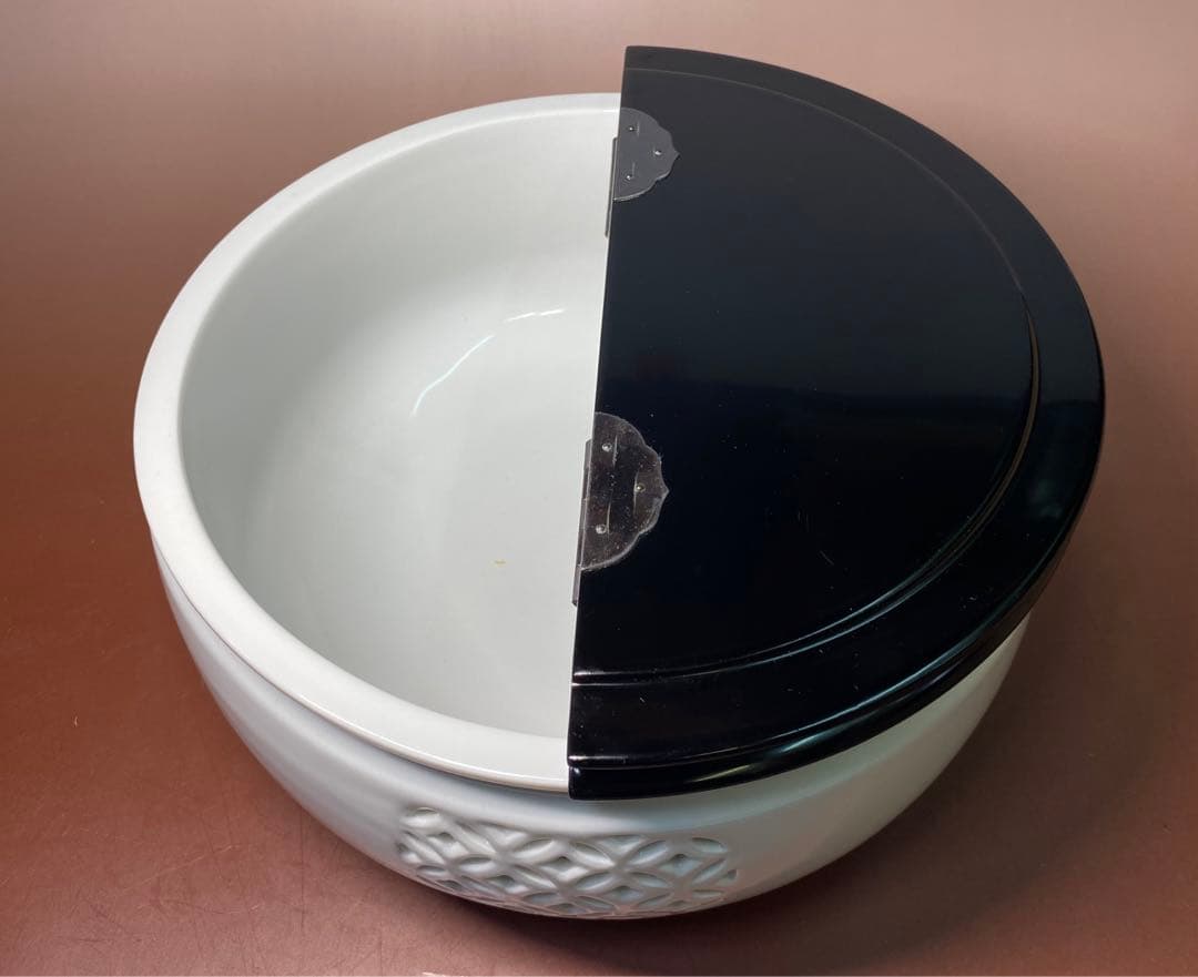 【茶道具】加藤藤城造　白磁七宝透平水指（共箱）