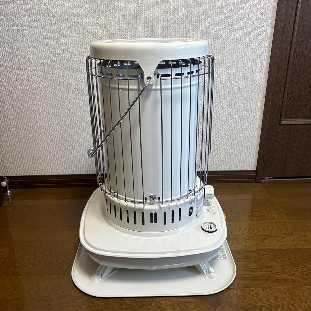 ★美品★ コロナ　灯油ストーブ 円筒形 ホワイト