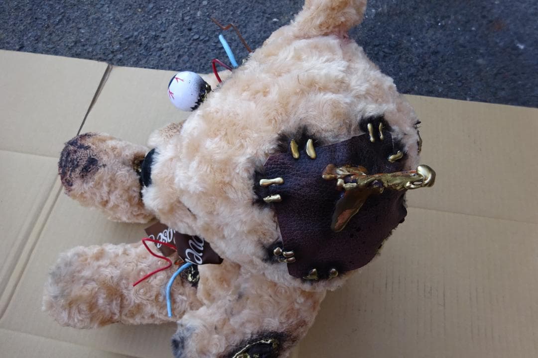 ユニークデザインのぬいぐるみ ポンコツベア 特別仕様 1点ものカスタム