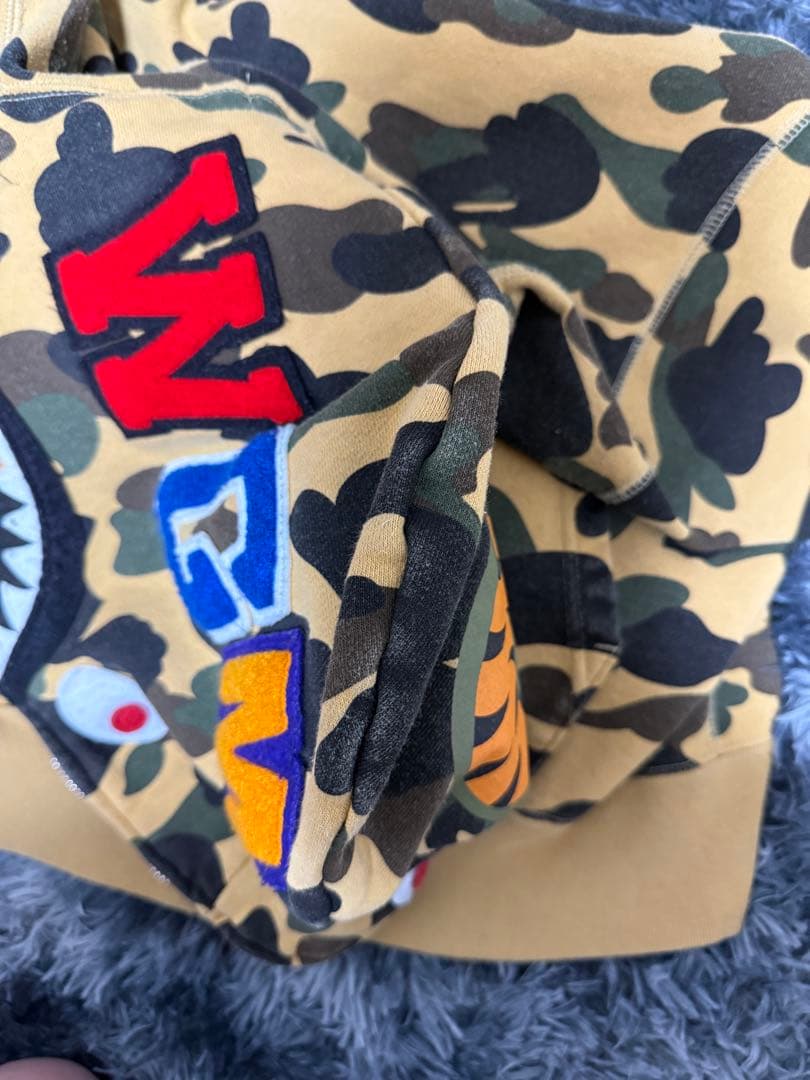 ベイシング エイプ APE シャーク ジップ パーカー カモ柄 迷彩 イエロー