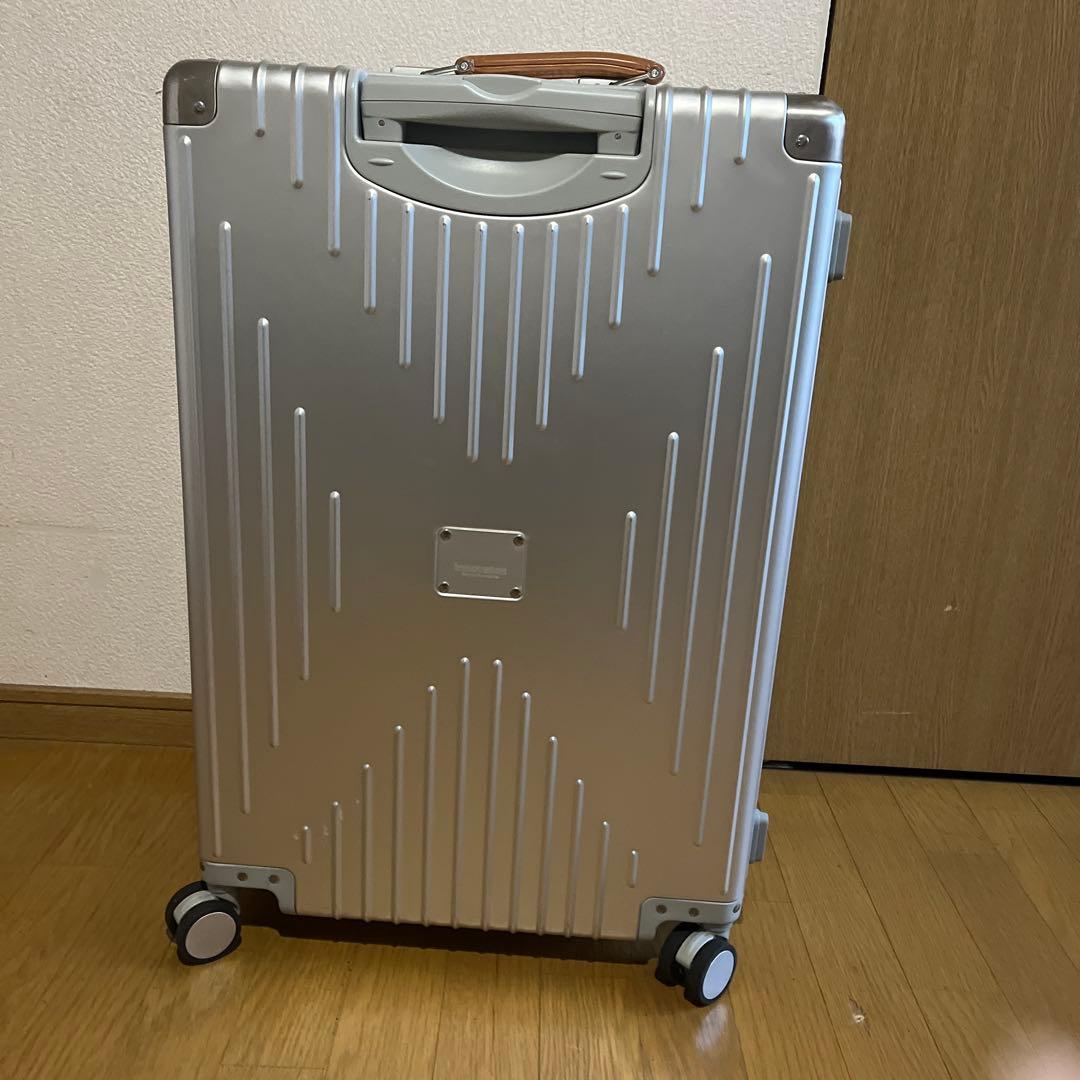 innovator アルミニウムキャリーケース 本革