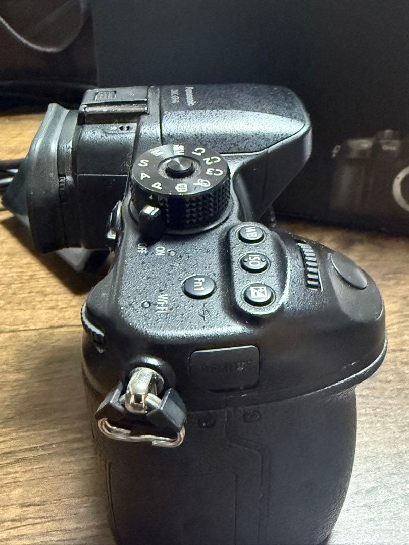 Y*S様 Panasonic DMC-GH4 ミラーレス一眼　おまけ付き