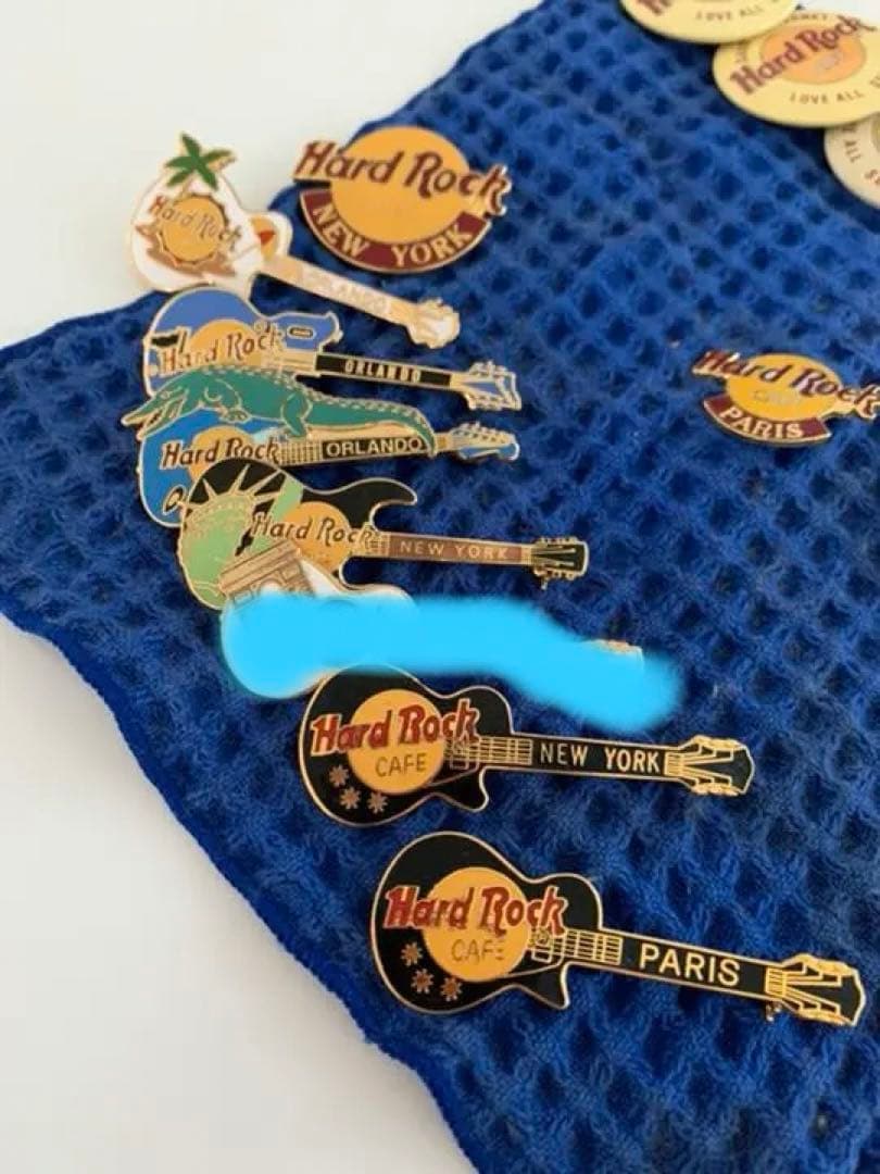 ハードロックカフェ バッヂ ビンテージ 13個キーホルダー 1個 セット