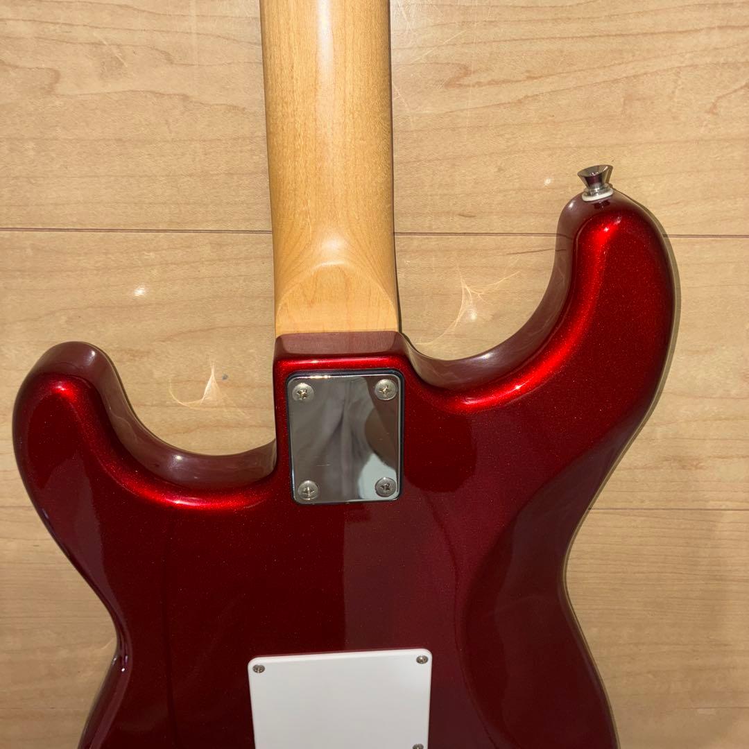 ラメ！調整済み！プレイテックのストラトキャスタータイプエレキギターです