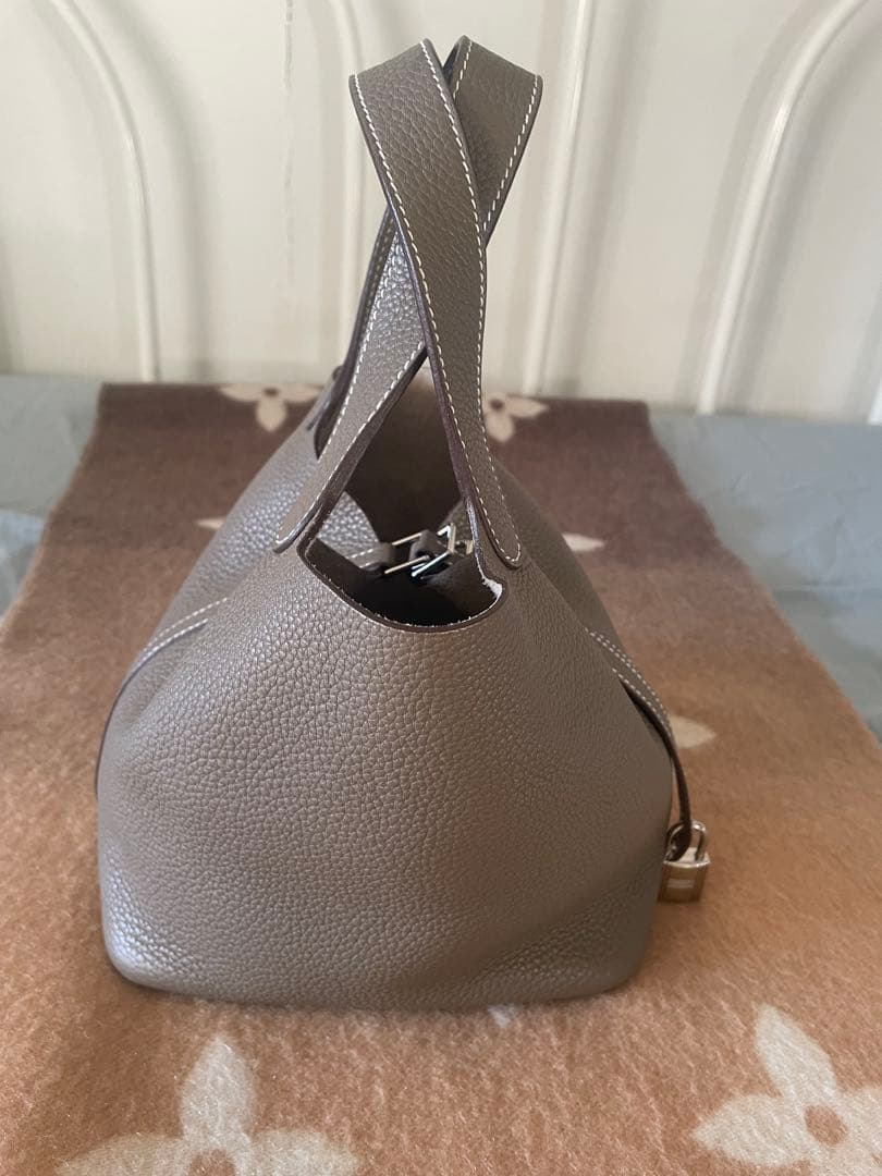 美品HERMESピコタンロックPMエトゥープ