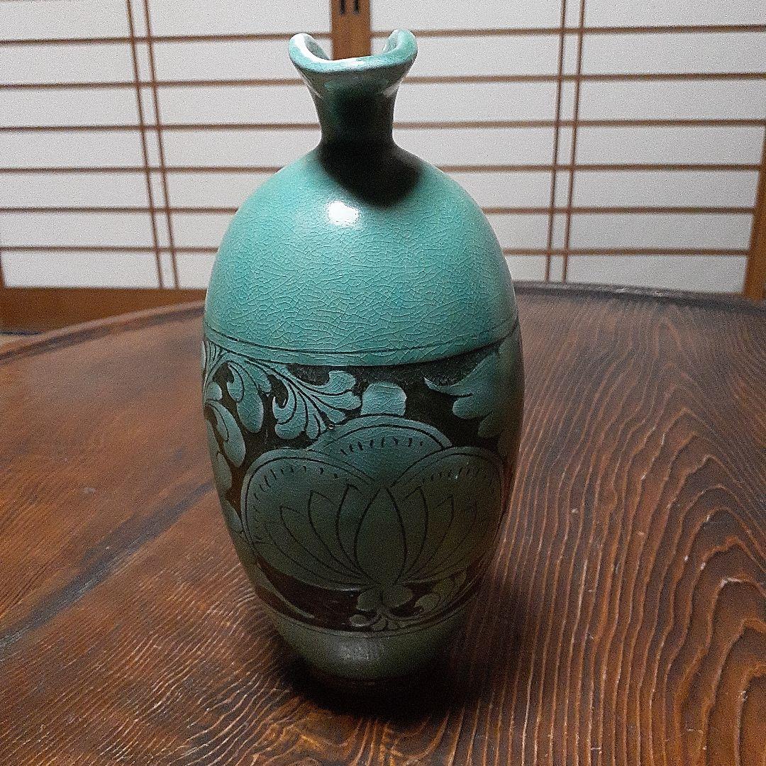 中国磁州窯陽刻緑彩水注