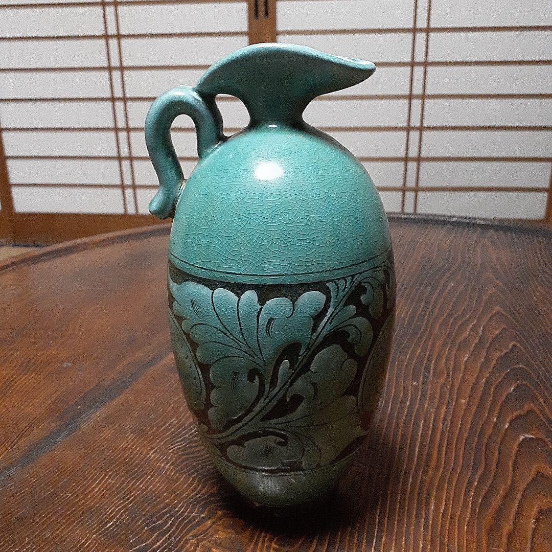 中国磁州窯陽刻緑彩水注