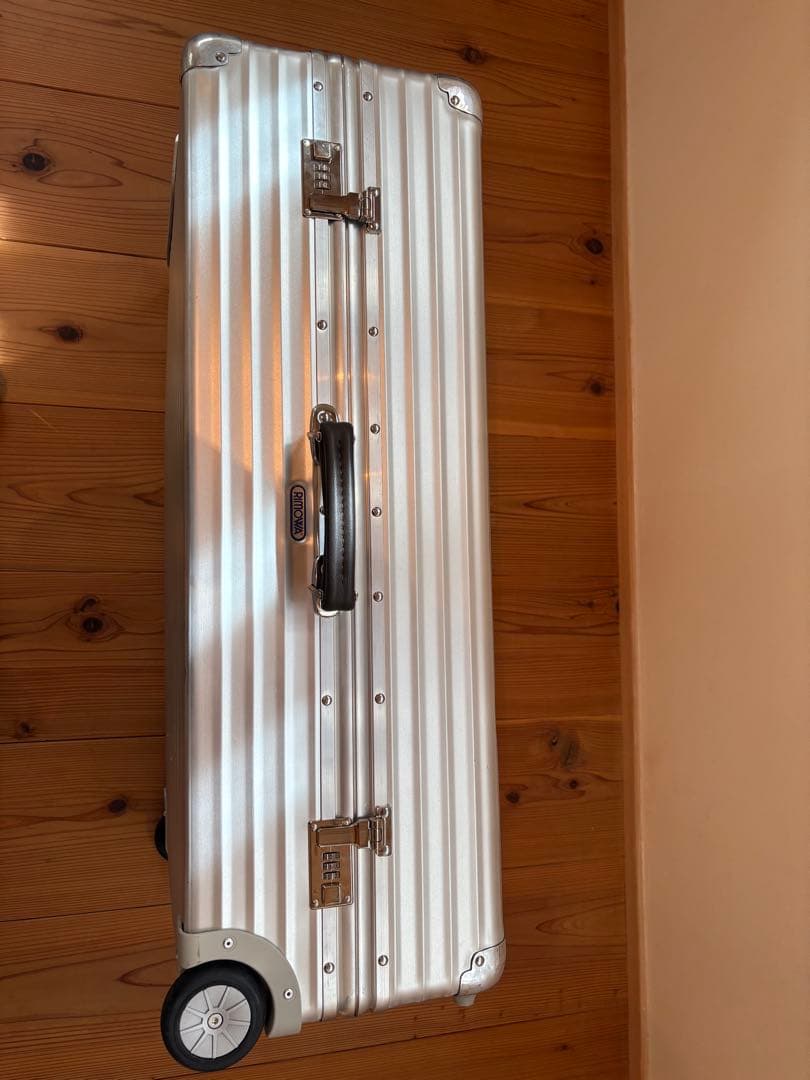 リモワRIMOWA クラシックフライトtrolley 82L 2輪廃盤モデル