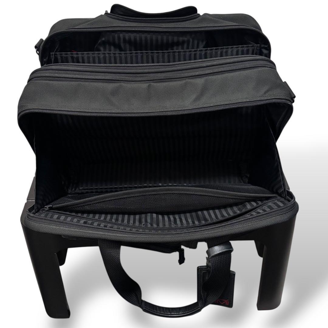 TUMI キャリーケース　 ビジネスバッグ　ブリーフケース　26003D4