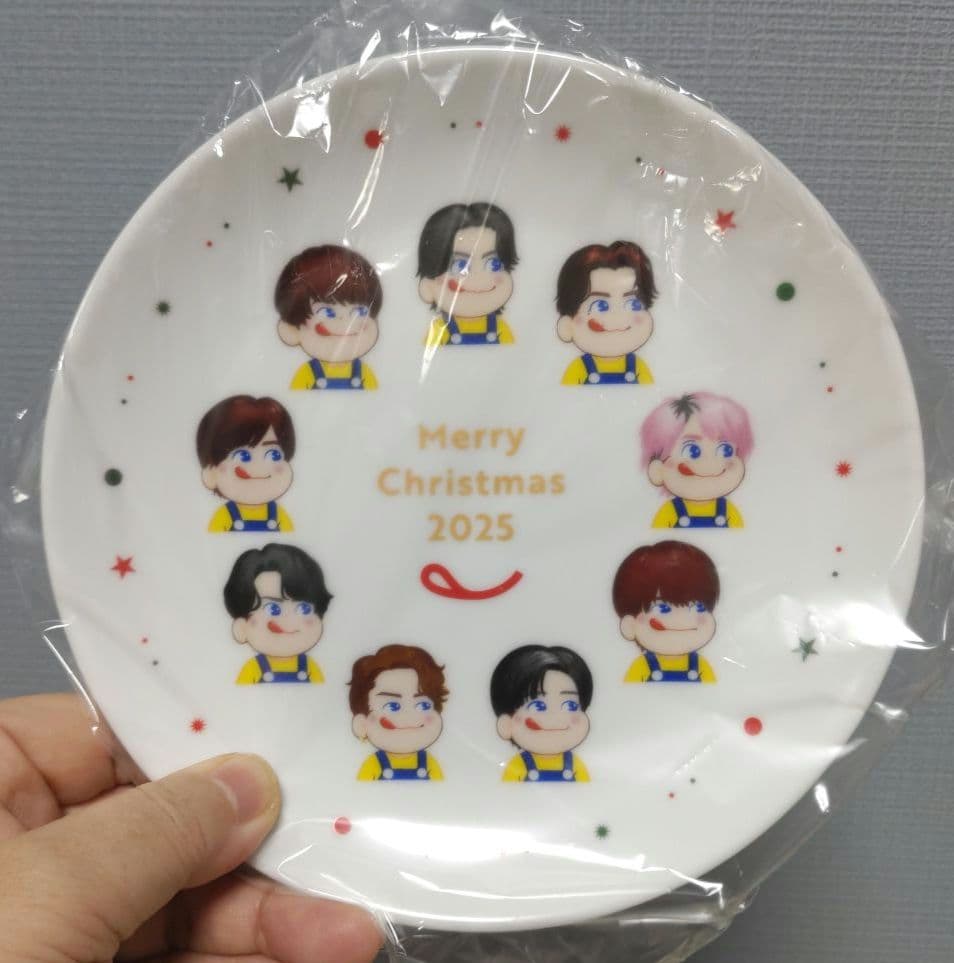 非売品　2025不二家×Manオリジナルクリスマスプレート１枚＋おまけ