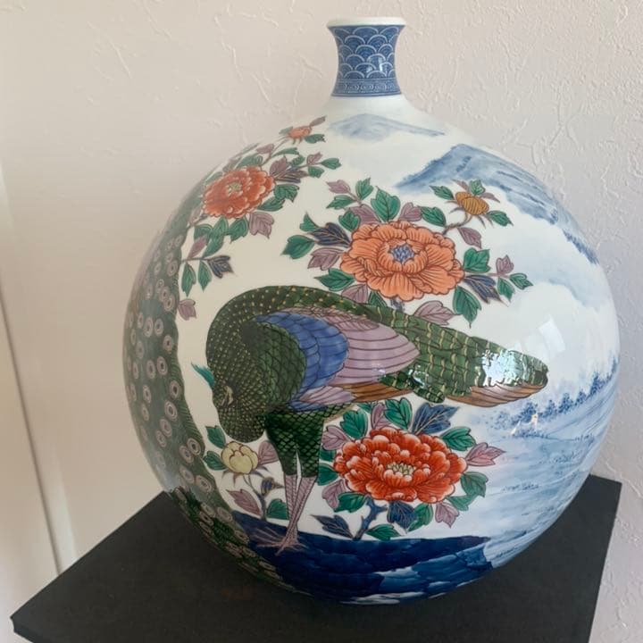玄輝陶房　有田焼 名匠　村上玄輝　作　孔雀絵　花瓶　壷　オブジェ