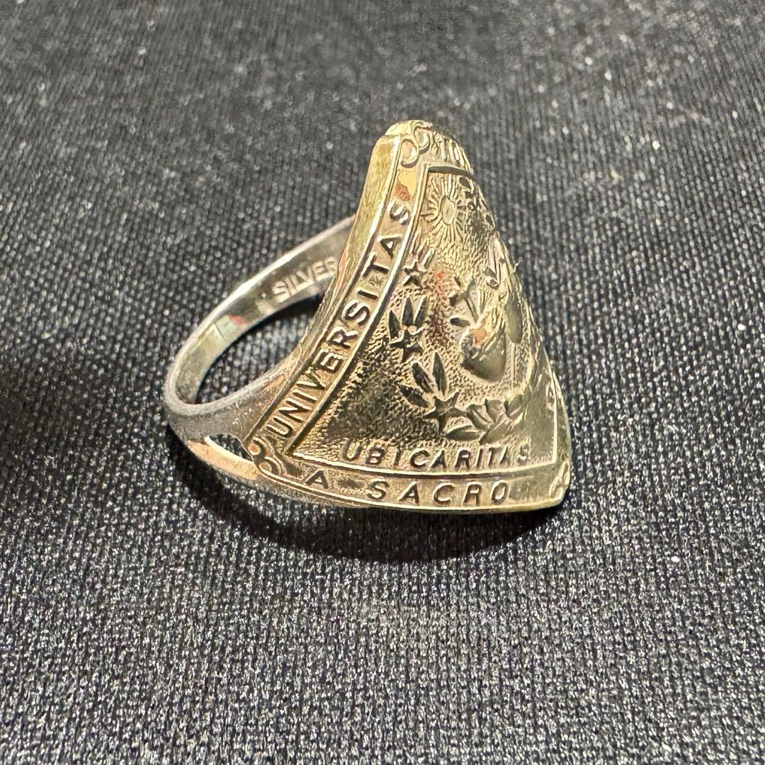 聖心女子学院 聖心女子大学 校章　SILVER バッジ　リング　バッチ　ブローチ