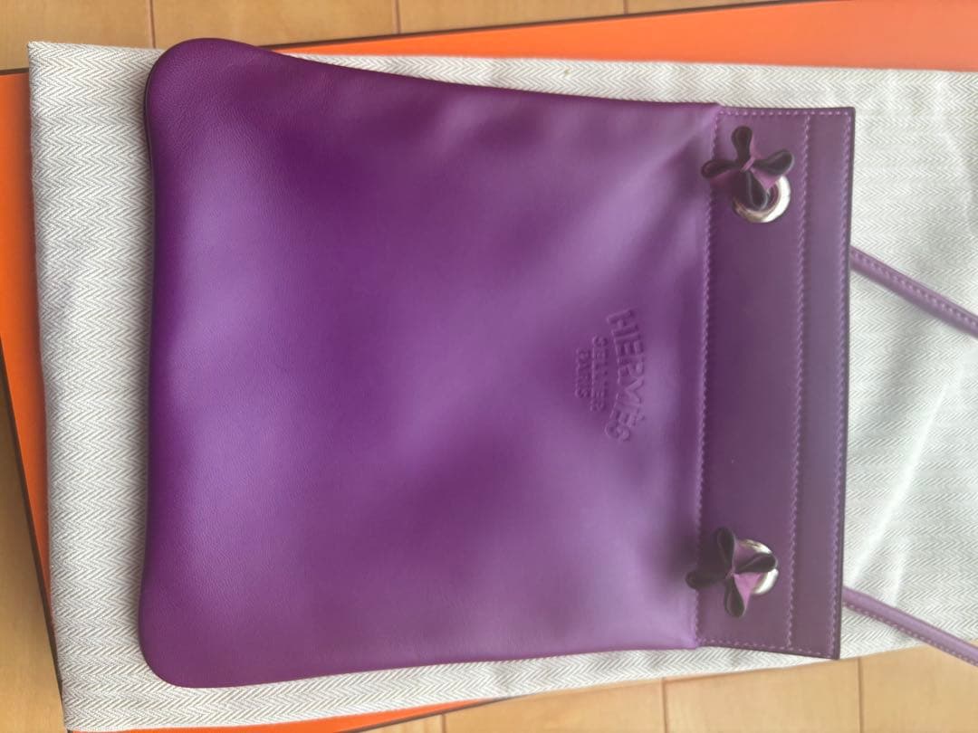 エルメス　アリーヌミニ　アネモネ　スマホ用にも