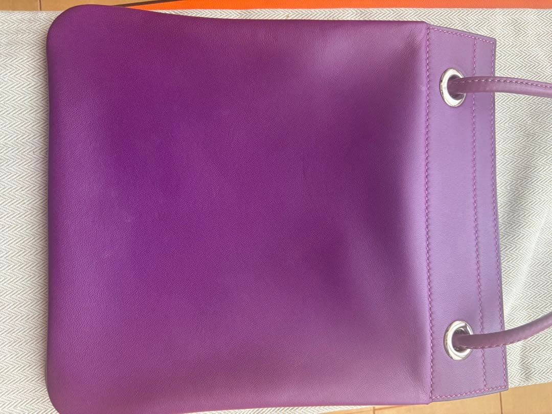 エルメス　アリーヌミニ　アネモネ　スマホ用にも