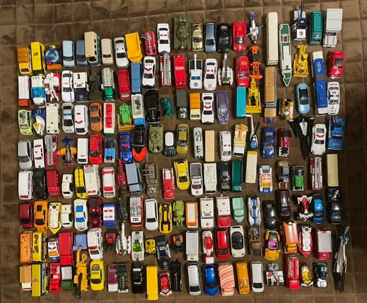 トミカ280台ほど（限定品、廃盤含む）