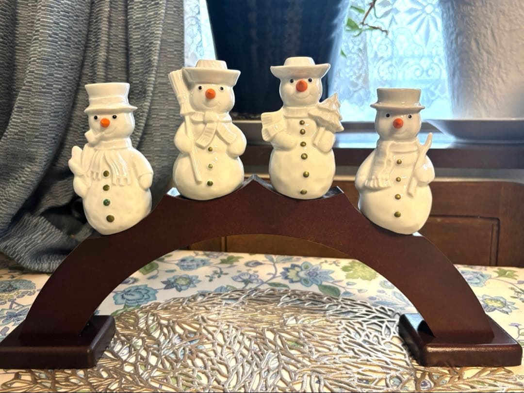 フッチェンロイター　キャンドルスタンド 陶器製　台は木製