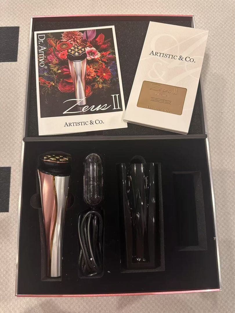 今だけ限定超美品Dr. Arrivo Zeus II 美顔器！正規品！