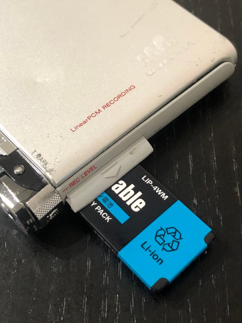 希少SONY ソニー Hi-MD WALKMAN MZ-RH1 MDウォークマン