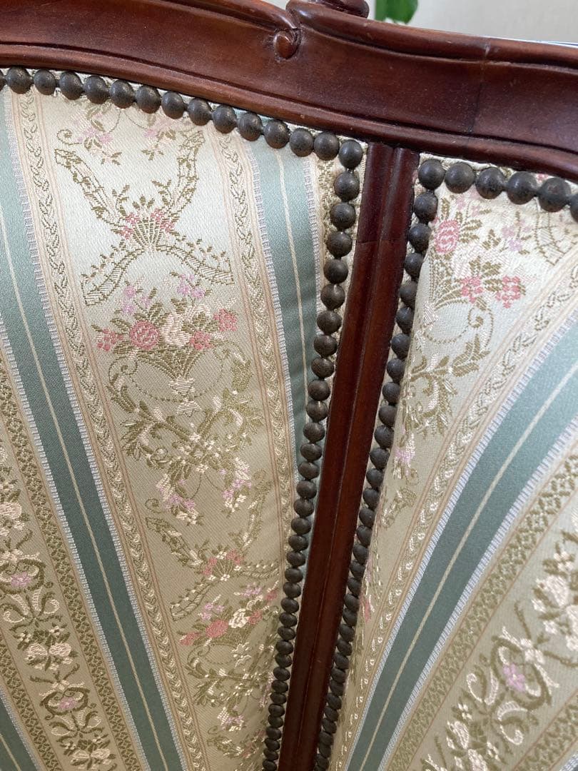 ラウンジチェアー　猫脚