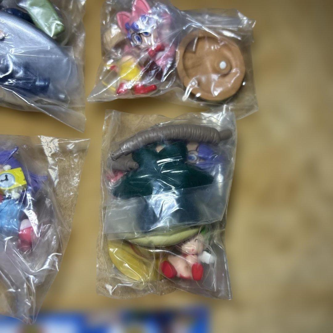 Dr.スランプ　アラレちゃんHGシリーズ　全6種セット　ブック6枚付き