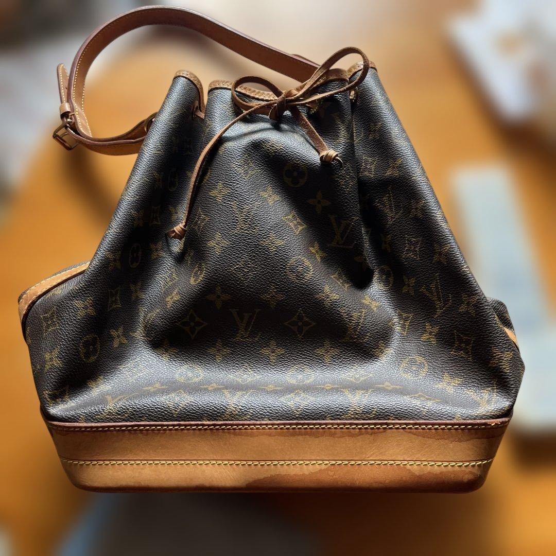 Louis Vuitton モノグラム ショルダーバッグ ノエ M42224