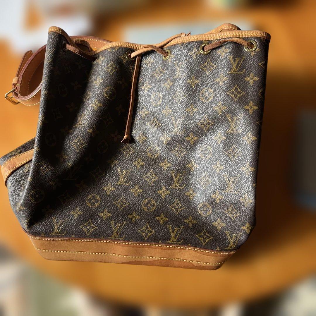 Louis Vuitton モノグラム ショルダーバッグ ノエ M42224