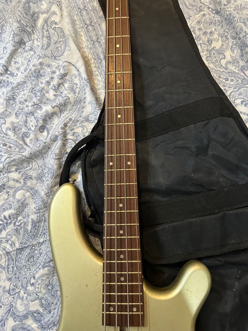 FERNANDES エレキベース 4弦 ケース付き