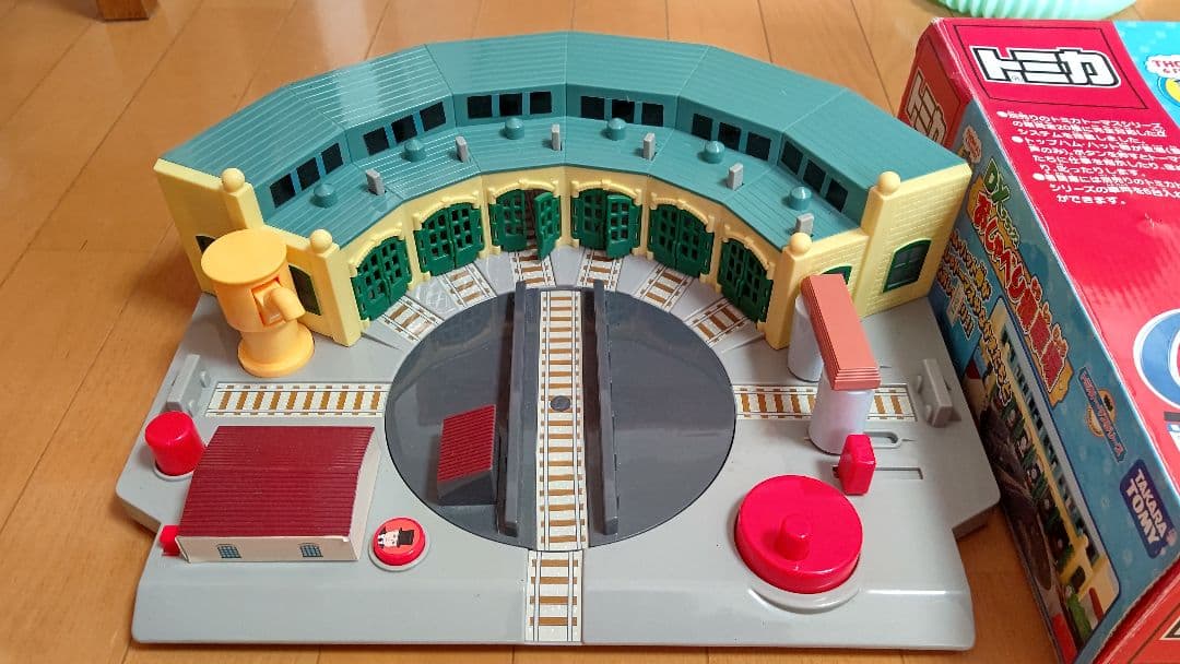 トミカ トーマス DXおしゃべり操車場 αシステム アルファシステム